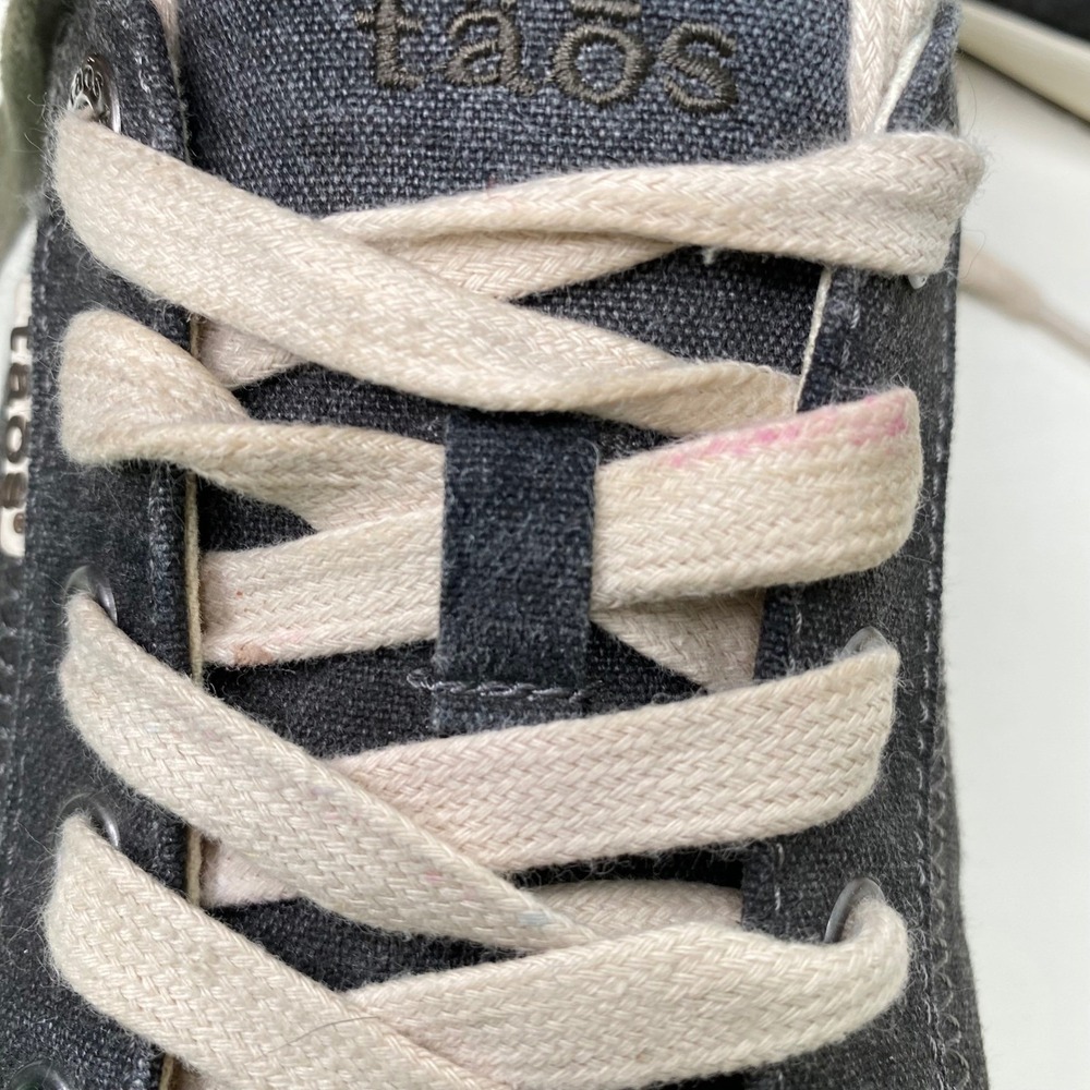 TAOS Star Canvas Lace Up Low‎ Top Sneakers Shoes Charcoal Gray Size 10.5 Wide - Picture 10 of 10
